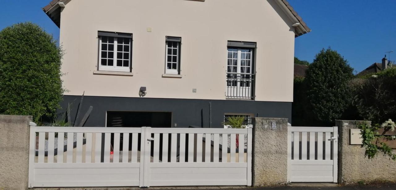 Apartmán Le Jardin D'Eden Troarn Exteriér fotografie